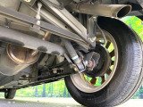 お車を安心してお乗りいただく為には、足回りの定期点検が欠かせません。サービスサポート(有償保証)では無料点検もご提供しており、安心のカーライフをお過ごしいただけるサポート体制が整っています。