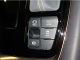 パーキングブレーキがシフトに連動して、自動で作動してくれるので便利。