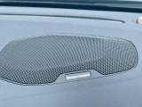 【harman kardon】ハーマンカードンのHi-Fiスペシャリストと共に、モデル別に開発・設計された専用チューニングが臨場感溢れる音響空間を実現しています。