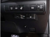 ETC!料金所も止まる事無くスイスイです!窓を開ける必要も無いので雨や花粉、排気ガスの浸入もありません!今や必需品ですネ!