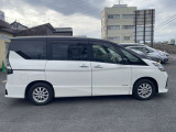 セレナ 2.0 ハイウェイスターV 4WD 