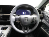 各操作スイッチなどもハンドルから手を放すことなく操作可能で安全運転に支援いたします!