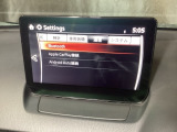 Apple Carplay・Android Auto対応!マツダ コネクト(コマンダーコントロール)でスマートフォンを操作して、通話、音楽を聴いたり、マップで目的地を調べることができます。