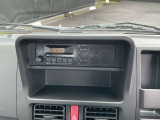 FM/AMラジオが付いています。ナビやオーディオの取り付けも賜わります。詳しくは営業部員にお尋ねください。