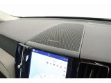 【harman/kardon】世界のオーディオファン垂涎のプレミアムサウンドシステムを搭載。原音に近い音場空間を忠実に再現。乗る人すべてに最良の音響体験を提供します。