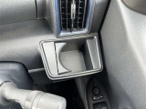 運転席側のドリンクホルダーです!