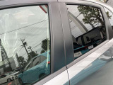 プライバシーガラスが搭載されておりますので、車内のプライバシーを保護してくれます。