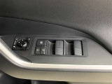 パワーウインドウスイッチ、いたずら防止・挟みこみ防止に、ウインドウロックスイッチを使用ください。便利な電動可倒式ミラースイッチ、集中ドアロックスイッチ