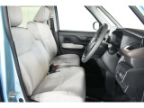 くつろぎと上質に満ちた快適な空間を目指して、ロングドライブでも疲れにくい理想的な座り心地を提供!