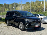 車線逸脱警報機能「レーントレーシングアシスト」を搭載。車線逸脱を回避するためのステアリング操作を支援します。