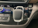 発進時から滑らかに加速する無段階変速のCVTはストップ&ゴーの多い街の中も快適です