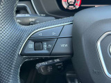 ステアリング左スイッチで、走行中に必要な燃費など様々な情報をメーター内にお好みに応じた表示をすることができます。
