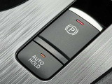 [電動パーキングブレーキ&オートブレーキホールド]信号待ち等で、ブレーキペダルを放しても、ブレーキを保ってくれます!!
