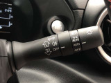 ライトスイッチです。「AUTO」にすると外の明るさに応じてスモールライト・ヘッドライトが自動でON・OFFします。夕暮れ時や屋内駐車場、トンネルなどに便利です。フォグランプもON・OFFできます。