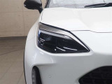LEDヘッドライトです。デザイン性がよくとても明るいので、夜間の走行や悪天候でも安心です。