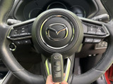 握り心地の良いステアリングは、運転の楽しさを高め、スムーズなドライビングをサポートします。
