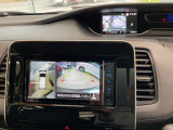 アラウンドビューモニターで、車庫入れも安心です
