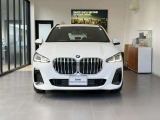 【展示場について】九州エリア最大級の展示場常時30台以上のBMWを展示しております。入庫する予定車両やNET掲載が間に合っていない車両も御座いますので是非一度お問い合わせ下さい。
