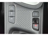 電動パーキングブレーキを搭載。スイッチ操作でパーキングブレーキを作動・解除することが可能です。