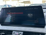 車両の頭脳といっても過言ではない『iDrive・システム』。オーディオ・ハンズフリー・ナビゲーションはもちろん、車両状況・操作説明まで確認する事ができます。