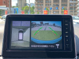 アラウンドビューモニター付きですので、車庫入れも楽々です。