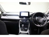 必要な装備を使いやすい位置に配置した機能的な運転席まわり。操作感や車両感覚など、ぜひ運転席に座って確かめてください。