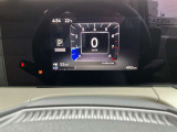 メーター内のディスプレイには運転をサポートするさまざまな情報を表示。