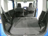 ご覧の車両以外にも多数のU-Carを展示販売しております。