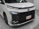 プリクラッシュセーフティに夜間歩行者と自転車運転者、昼間自動二輪車の検知機能を追加するなど機能を強化した、「Toyota Safety Sense」を装備しています。