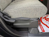 運転者にとっては日々使用することとなる運転席です。運転席が快適だと運転に集中することができますね。