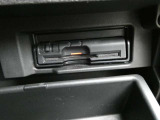 ここにETCが付いております。高速道路の料金所もスイスイ♪ ETCカードの申し込みは日産カードがおすすめ☆「安心」「おトク」「便利」で皆さまのカーライフをサポートする特典満載のカードです。