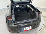 6:4分割リヤシートで大きな荷物載せられます。