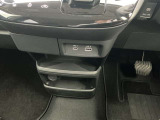 USB差込口二つついてます!