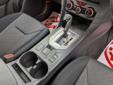 必ず使用するシフトレバー。確りと確認したいですね