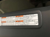 後ろが狭くてもサッと積める。途中で止められる安心のバックドア。後ろの駐車スペースが狭い時に重宝しますよ♪
