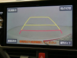 バックカメラ付きのお車になります!!駐車が苦手な方もラクラク駐車できますよ!!