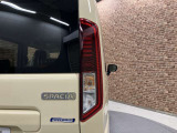 ■充実のアフターサービス■ 車の販売はもちろん、自社整備工場・自社鈑金工場・オイル交換&点検専門店舗を完備しておりますので納車後もお客様のカーライフをトータルでサポートいたします。