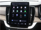 Google搭載のボルボなら、車内にいながら多彩なデジタルライフをお楽しみいただけます。Google Playから必要なアプリをダウンロードして、有意義な移動時間を楽しみましょう。