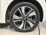 ご納車までの期間ですが、県内のお客様は1,2週間、県外のお客様は2,3週間ほどでご納車が可能となります。但し、お支払いや書類の状況によっては多少の前後もありますので、その際には何卒ご了承下さい。