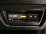 ETC2.0が付いてます。ETC搭載車しか通過できないスマートICが利用できるようになりますよ!現在スマートICの設置箇所も増えてきているので、高速道路利用の幅が広がりますね☆