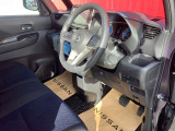 居心地の良い運転席なので長時間座っていられます♪リラックスできるデザインがいいですね♪