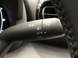 ライトスイッチです。「AUTO」にすると外の明るさに応じてスモールライト・ヘッドライトが自動でON・OFFします。夕暮れ時や屋内駐車場、トンネルなどに便利です。