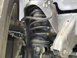 お車を安心してお乗りいただく為には、足回りの定期点検が欠かせません。サービスサポート(有償保証)では無料点検もご提供しており、安心のカーライフをお過ごしいただけるサポート体制が整っています。