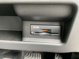 有料道路の料金所をスムーズに通ることが可能になります。料金を支払う場合は別途ETCカードが必要になります