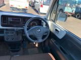 ☆内外装クリーニング☆車の隅々まで徹底的にクリーニングを行っておりますので内外装ともに綺麗な状態でご納車いたします!