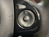【クルーズコントロール】高速道路もラクラク走行。アクセルを離しても一定速度で走行ができ、長距離運転時の負担を軽減!加速・減速も簡単なスイッチ操作で調整できます。