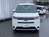 LEDヘッドライトは、本当に明るくて安全です。暗い夜道からお客様を守ってくれます。運転しやすいですし、自慢にもなるかも?黄色いハロゲンライトと見比べてください。