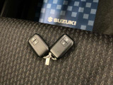 【スマートキー】キーをポケットやカバンに入れたままでもドアの施錠・開錠ができ、雨の日や荷物の多い日に大活躍!