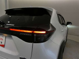 LEDテールライトです。省電力、高輝度のLEDは明るく照らすので夜間運転時の視認性を高めます。スタイリッシュな見た目で細かいところもこだわりたいあなたに!