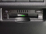 高速道路の料金所もスムーズに走行できるETC装備!